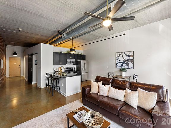 2nd image of 626 N Graham St Suite 205
