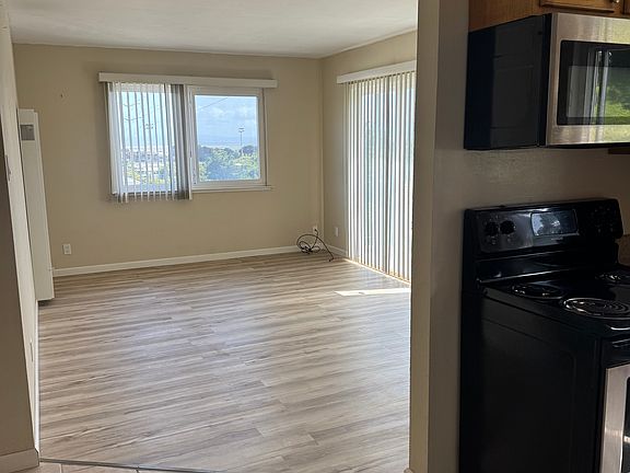 2nd image of 512 Richmond Dr APT 6