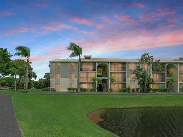 1112 Green Pine Boulevard #G3, West Palm Beach, FL 33409