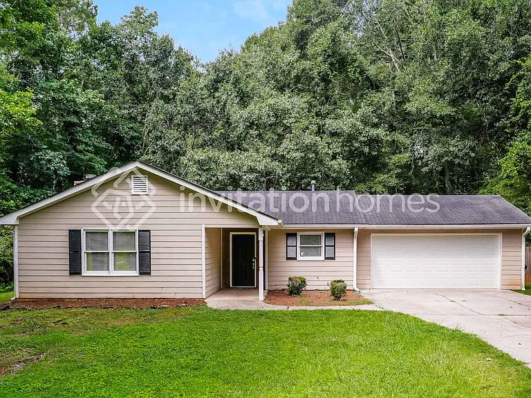 4793 Cedar Lake Dr SE — Photo 1