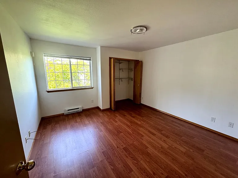 1808 E Sunset Dr #202 — Photo 8
