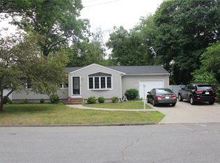 180 Viscount Rd, Warwick, RI 02889