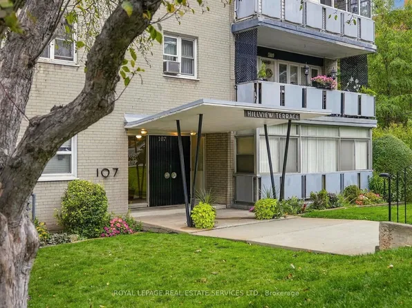 107 Saint Josephs Dr #208, Hamilton, ON L8N 2G1