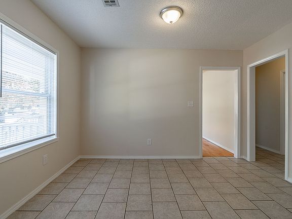 5th image of 1819 N Janice Ave