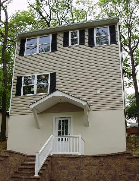 3 bed, 2.5 bath, 1188 sqft, $2,800 — Photo 2
