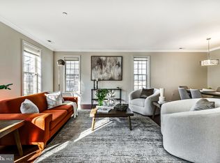 301 Admirals Way, Philadelphia, PA 19146
