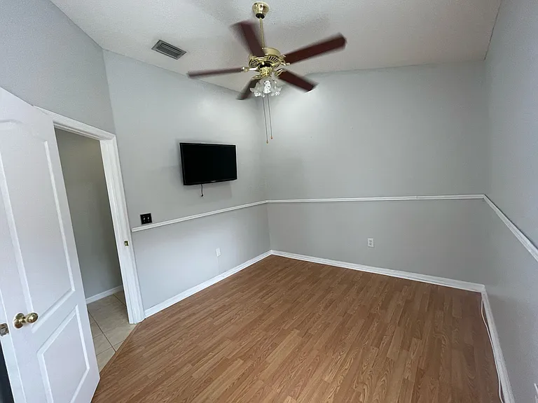 15324 Lake Bella Vista Dr — Photo 17