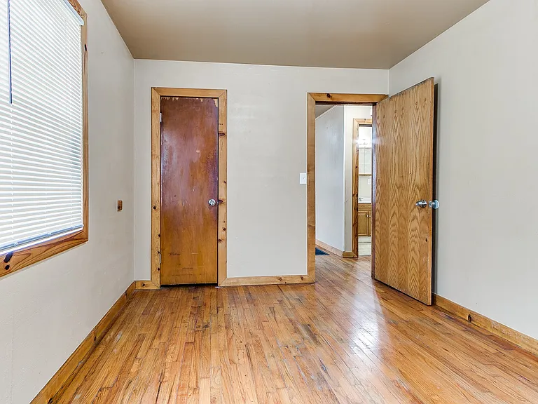 3109 NE 15th St #1 — Photo 9