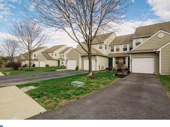 2nd image of 28 Marc Dr