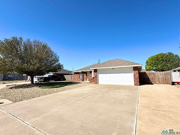 2nd image of 552 La Salle Dr