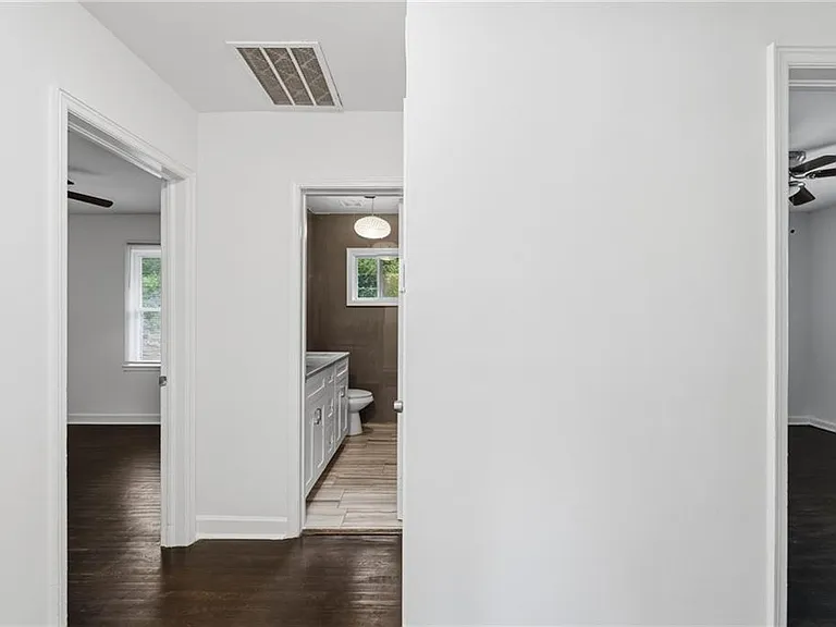 2035 Miriam Ln — Photo 19