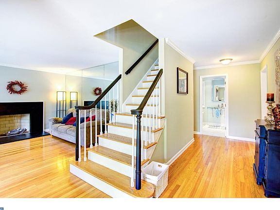 5th image of 2806 Bodine Dr