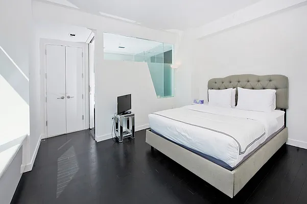 Rented by Keller Williams NYC | media 42