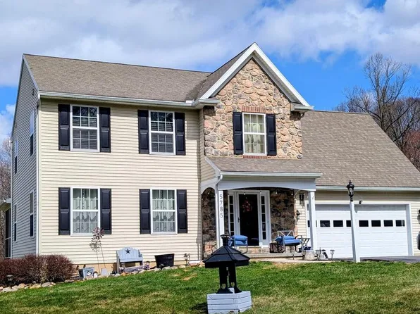 5785 Burkey Rd, Gap, PA 17527