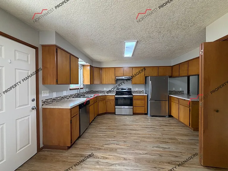 119 & 121 Maple St — Photo 4
