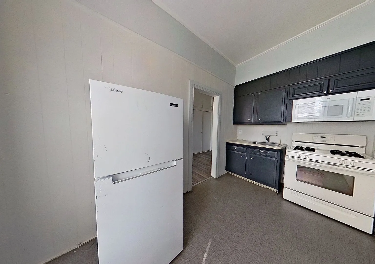 Walkable One Bedroom in York City — Photo 3