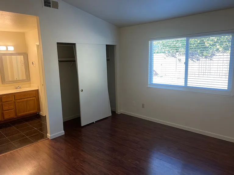8129 Scenic Hills Way — Photo 13