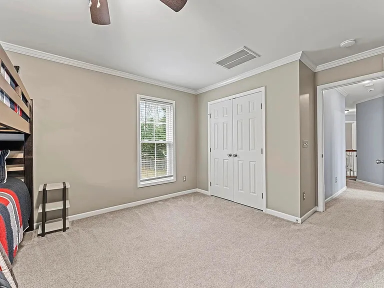 112 Bathurst Ln — Photo 26