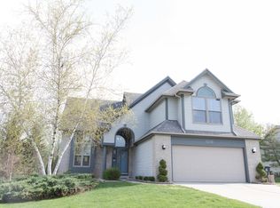 1509 Hedgestone Ln, Sheboygan, WI 53083