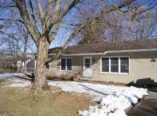 436 4th St NE, Waukon, IA 52172