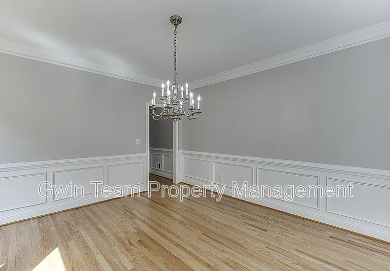 9345 Riverclub Pkwy — Photo 5