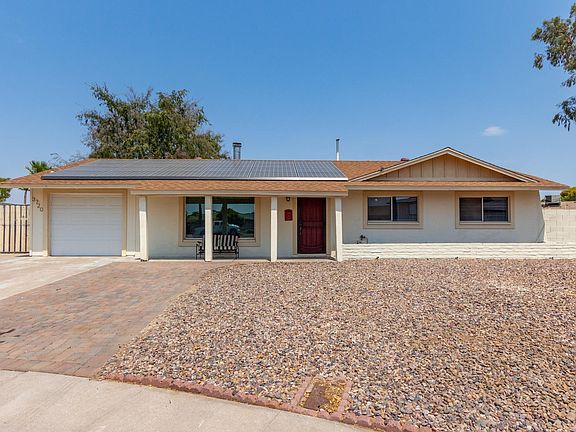 2nd image of 3720 W Mauna Loa Ln
