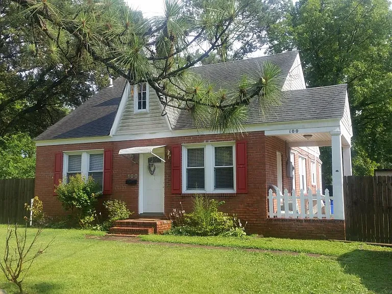 100 Wright Ave — Photo 1
