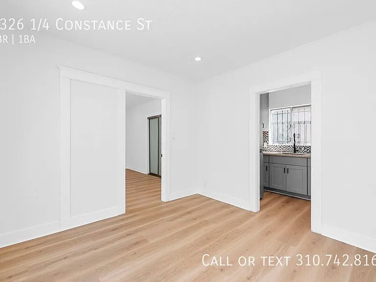 1326 1/4 Constance St — Photo 4