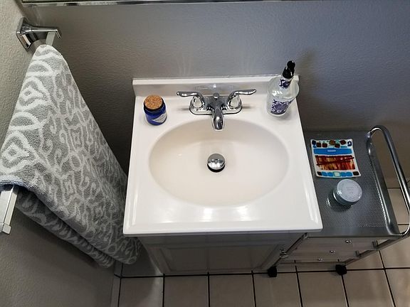 5th image of 877 E Cottonwood Rd APT 1