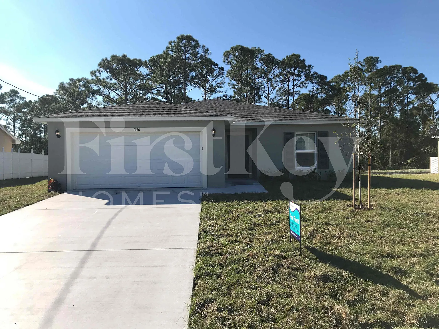 4 bed, 2.0 bath, 1833 sqft, $2,930 — Photo 1