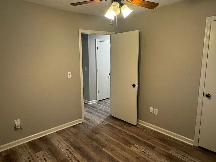 112 Thornbird Dr — Photo 16