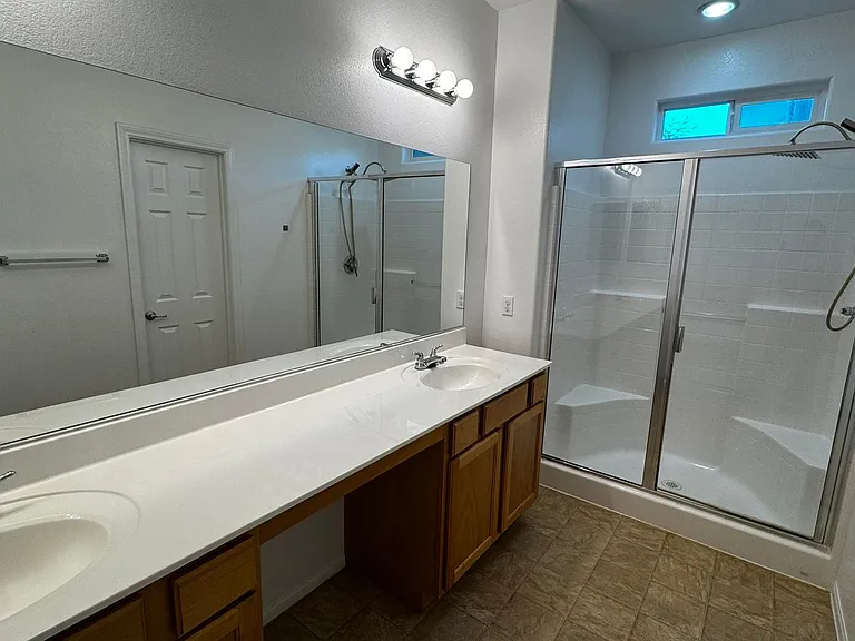 8425 Trudeau Ave — Photo 21