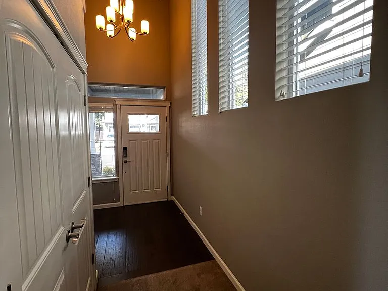 3887 Portside Dr — Photo 5