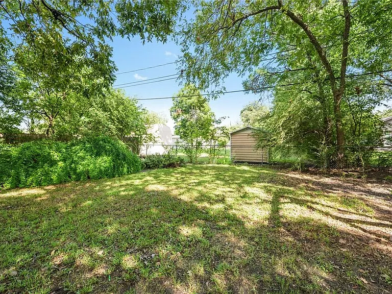 7815 Hardy Dr — Photo 19