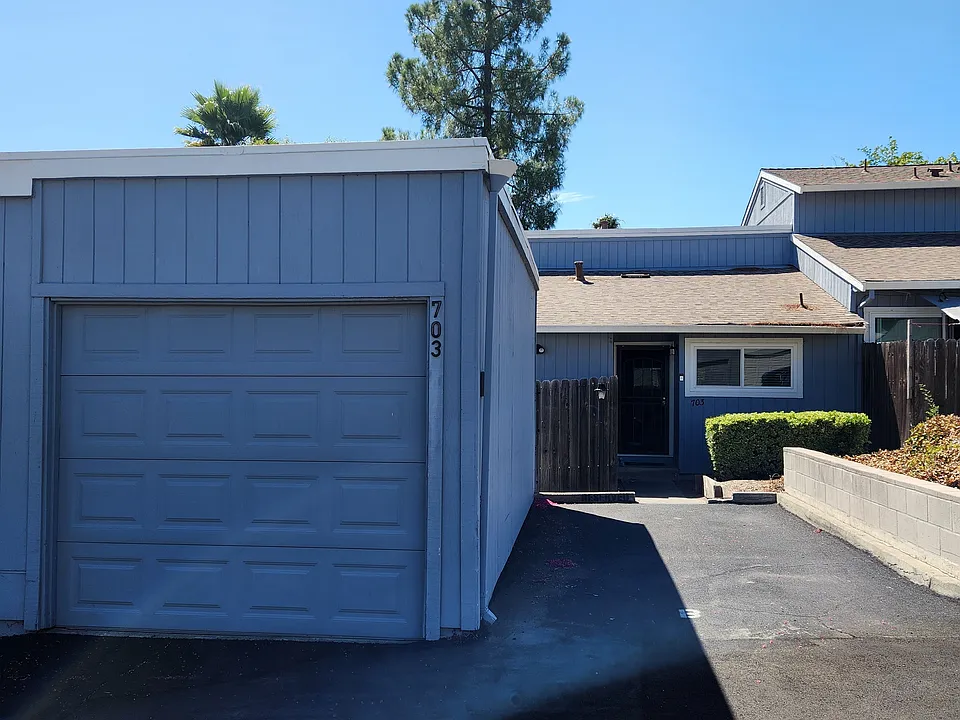 703 Beelard Dr