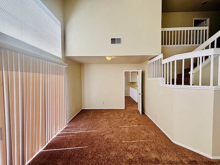 36905 Pond Ave — Photo 4