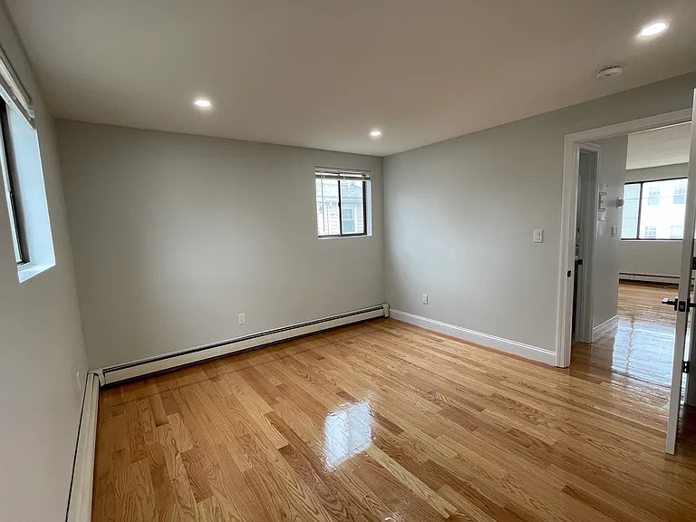 23 Claremont Ave #E — Photo 18