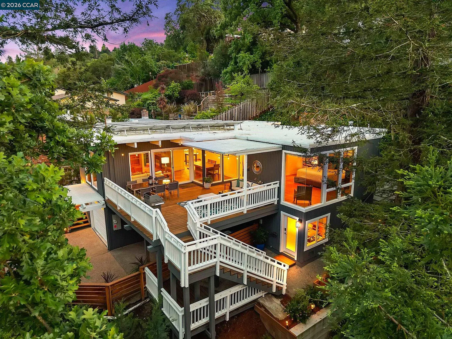 79 California Ave photo 1