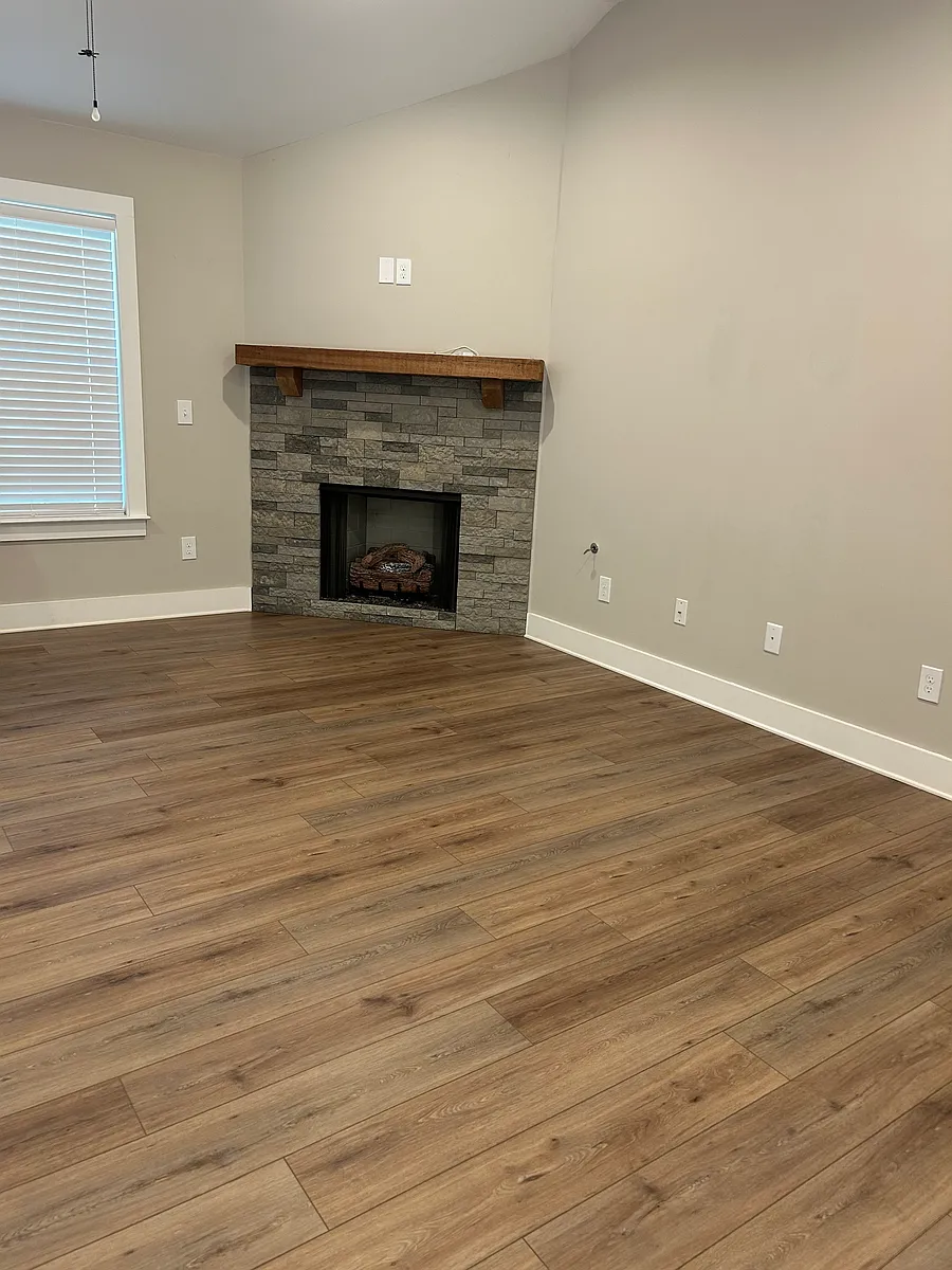Building Photo - 110 Sanders Dr