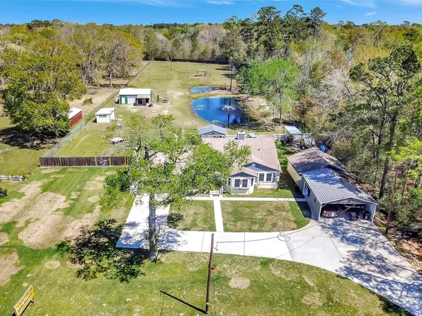 24677 Fm 2090 Rd, Splendora, TX 77372