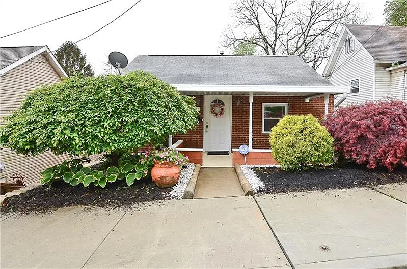 341 N Jefferson Ave photo 1