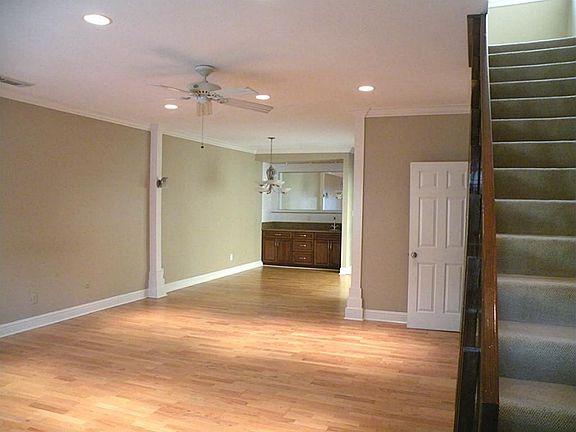 4th image of 12625 Memorial Dr #88
