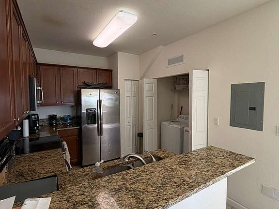 3rd image of 10620 NW 88th St APT 214