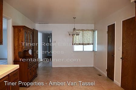 3rd image of 6349 Moraga Dr