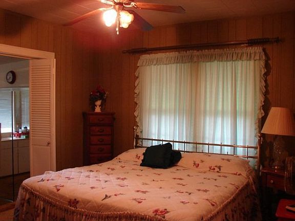 5th image of 1709 S Palm Court Dr