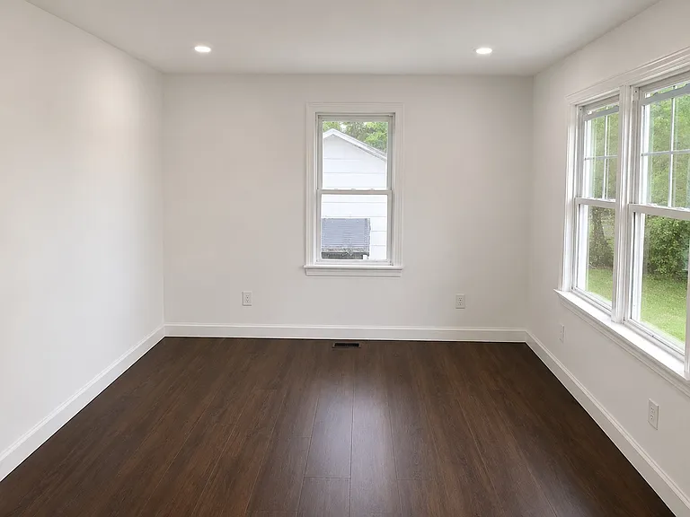 116 Brooklyn Ave — Photo 6