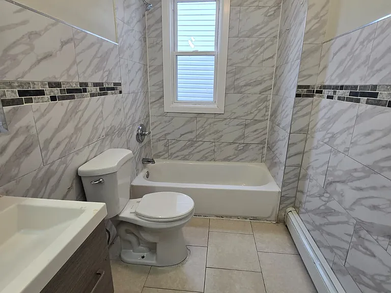 29 Taylor St #2AA — Photo 2