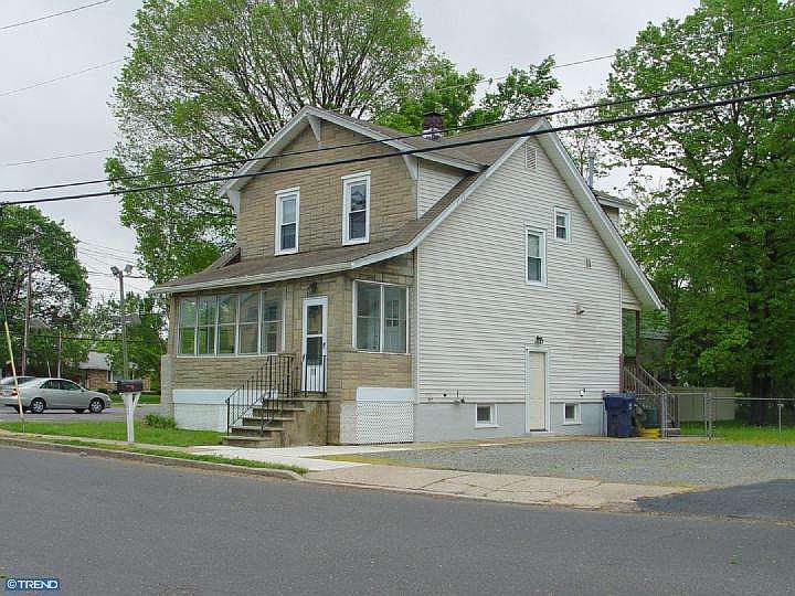 2nd image of 11 Altamawr Ave