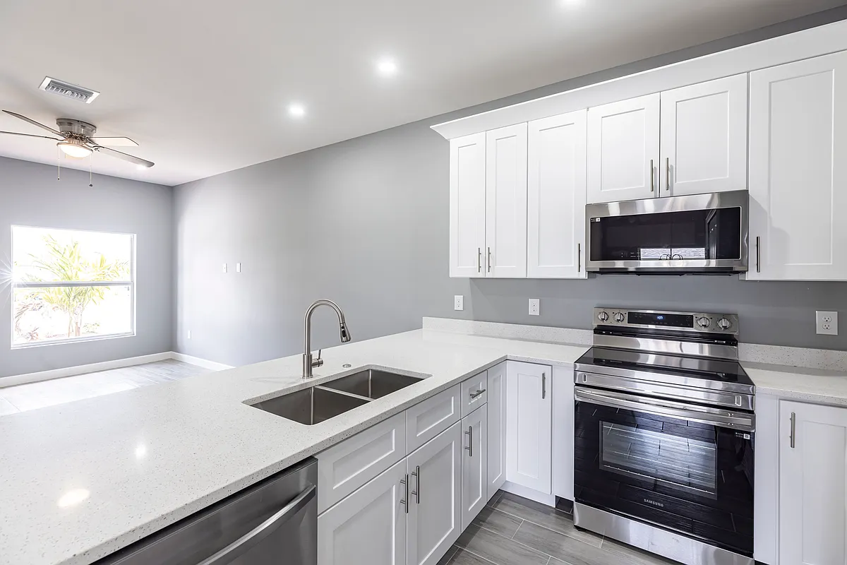 Building Photo - 4708 26th St SW