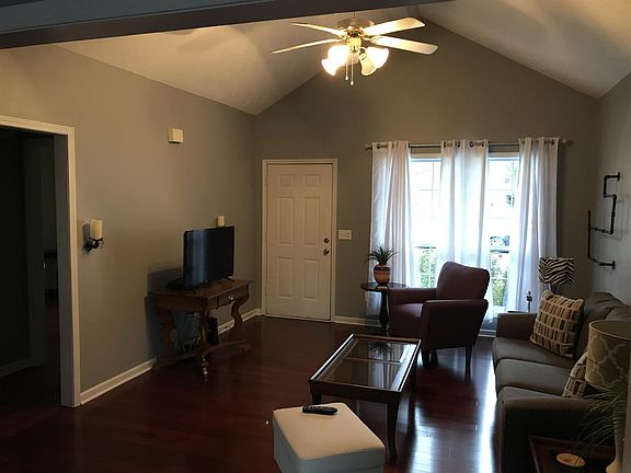 3rd image of 176 Sundance Way